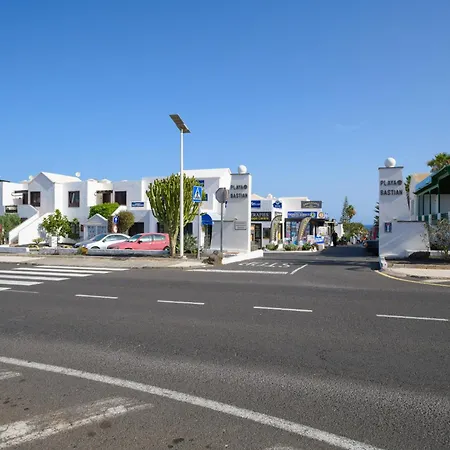 Casa Maresia, Playa Bastian Sea Views - Communal Swimming Pool Tatil Evi